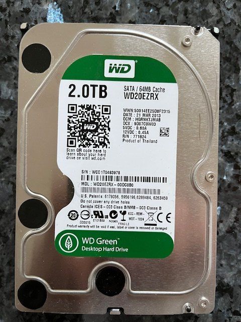Western Digital Dischi rigidi: 2TB WD Green Desktop Hard Drive – Usato da Zürich venduto da Senada