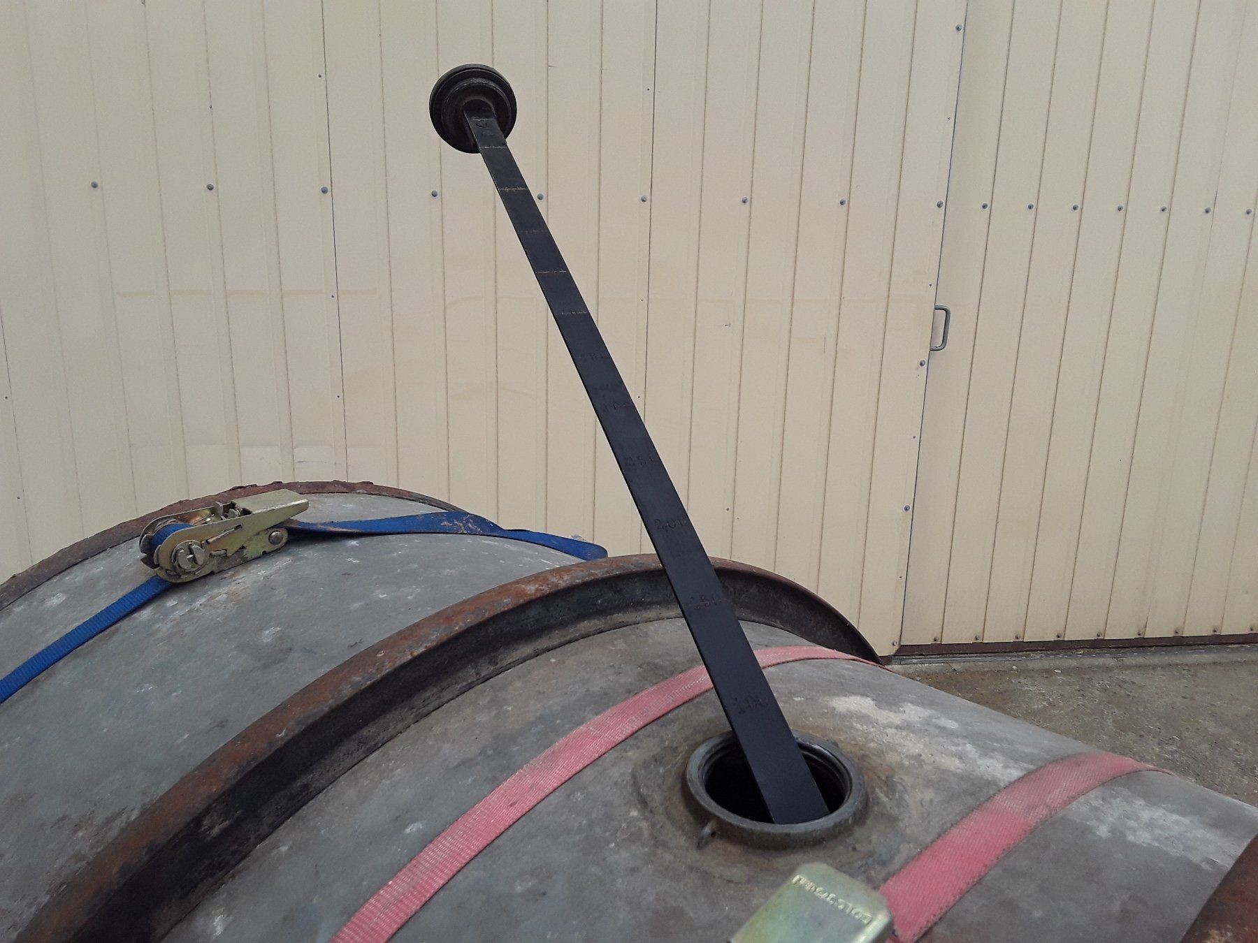 Accessori per altri veicoli: Dieseltank 600 Lt. mit Handpumpe – Usato da Schleitheim venduto da mauzlen 3
