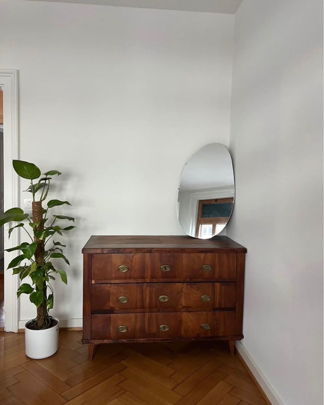 Commodes: Vintage Massiv Holz Kommode – D'occasion à Reinach BL par alextacc