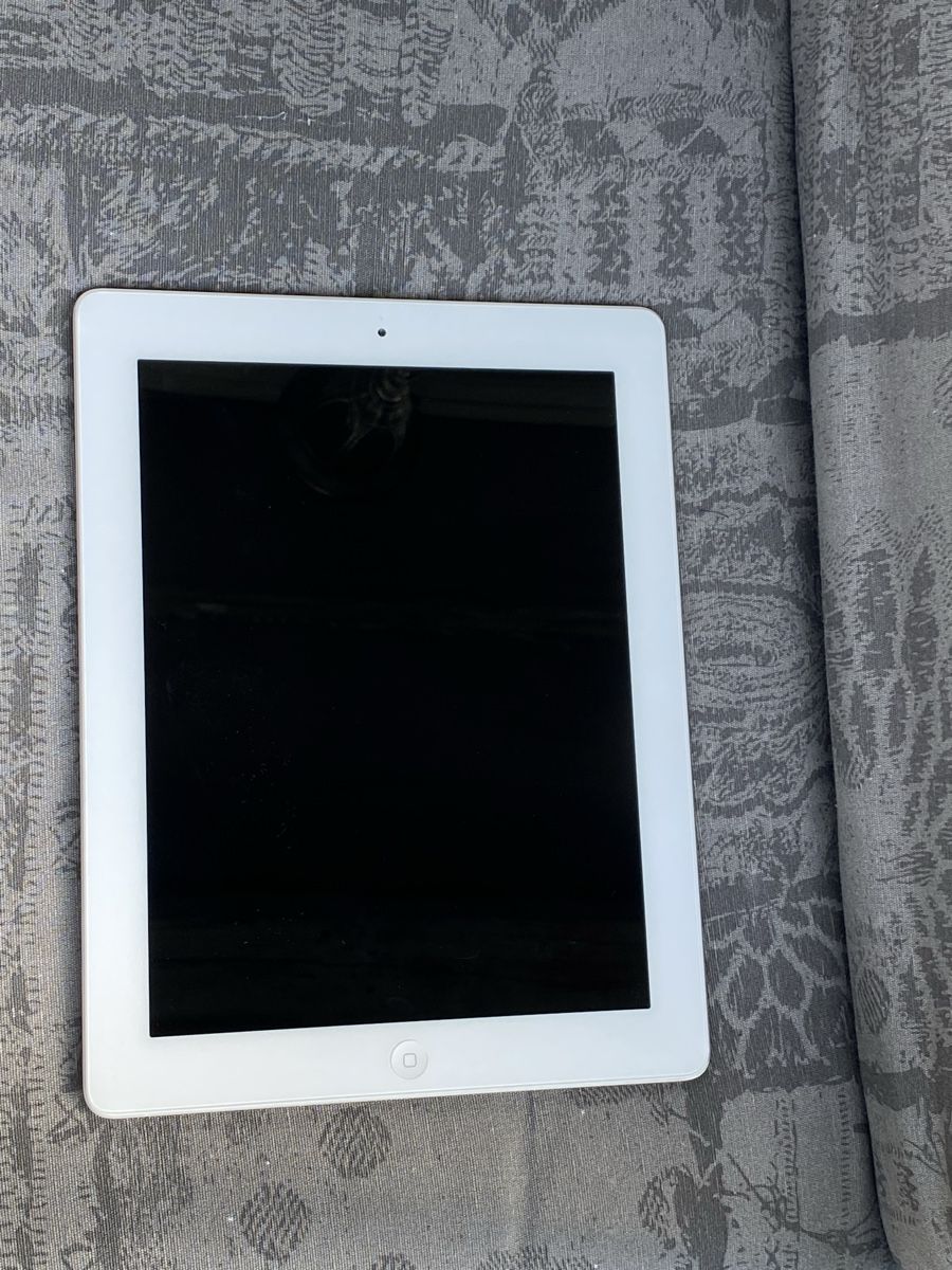 Apple Tablet PC: Apple iPad 3. Generation 32GB WiFi A1416 2012 – Usato da wichtrach venduto da elvena 2