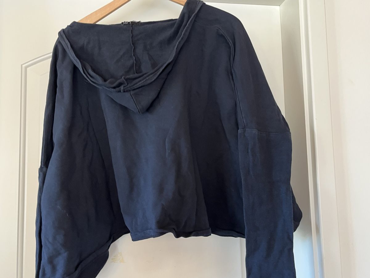 Maglioni & Felpe: Edue Kapuzenpullover Crop Gr. M Dunkelblau – Nuovo (secondo la descrizione) da Suhr venduto da nataschaad 1