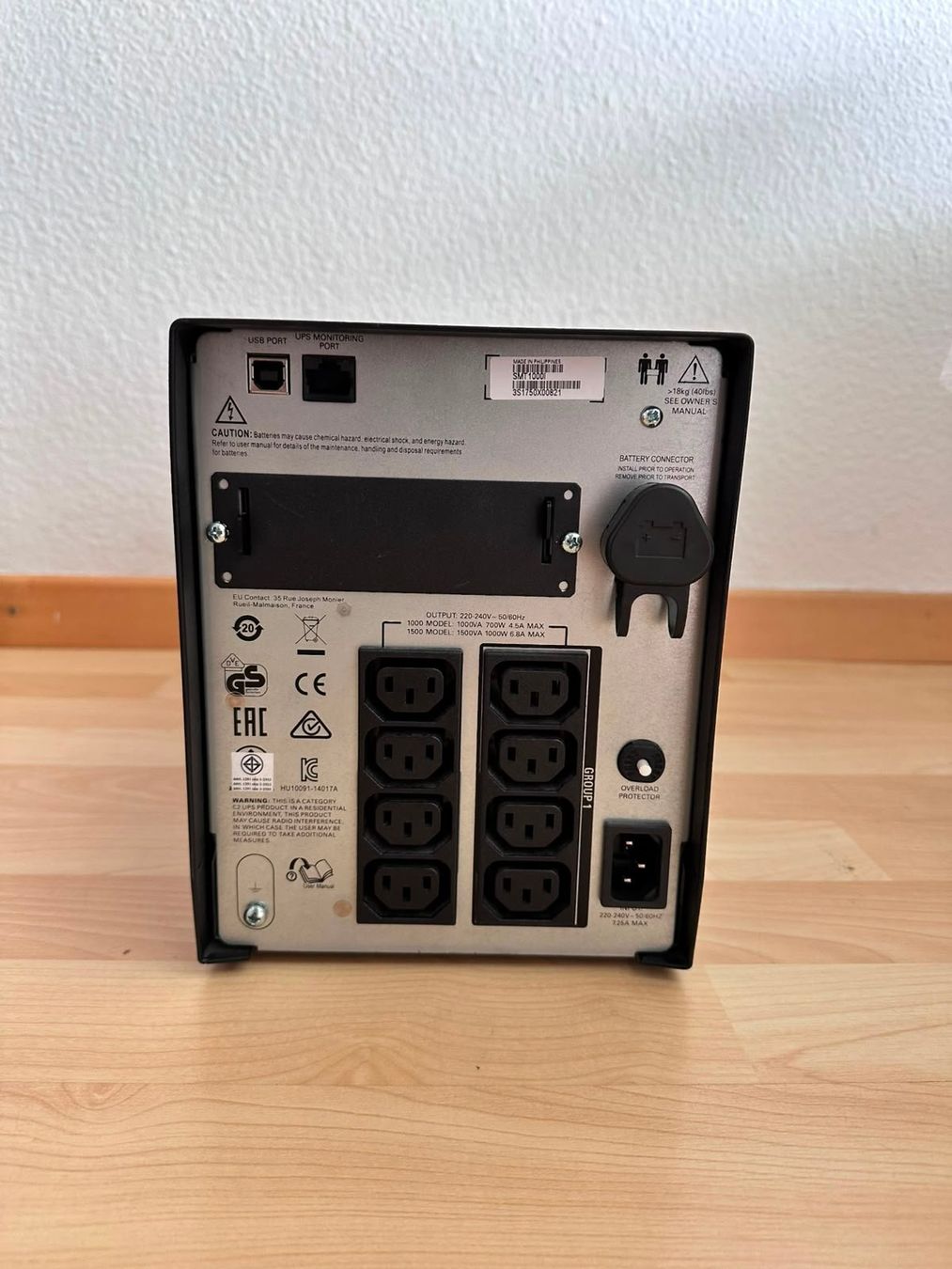 APC Smart-UPS USV 1000VA LCD (SMT1000I) - Neue Akkus! (Gebraucht) in ...