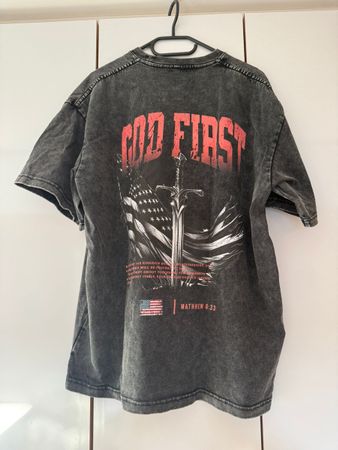 God First Graphic T-Shirt - Size L - Trendy Summer Look!