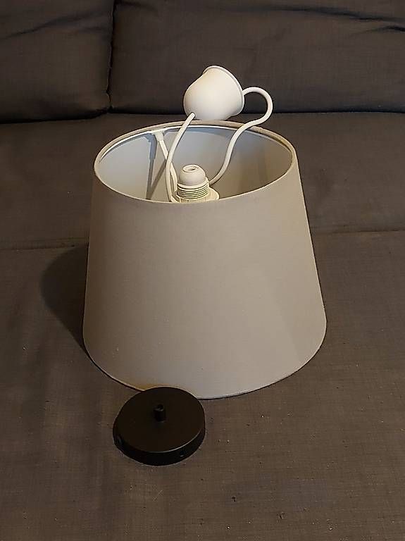Lampen: Lampe beige en toile – Gebraucht aus Epalinges von ArnPeytro