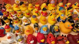 Tolle Sammlung von Gummi Enten / Badeenten - Sammlerstück