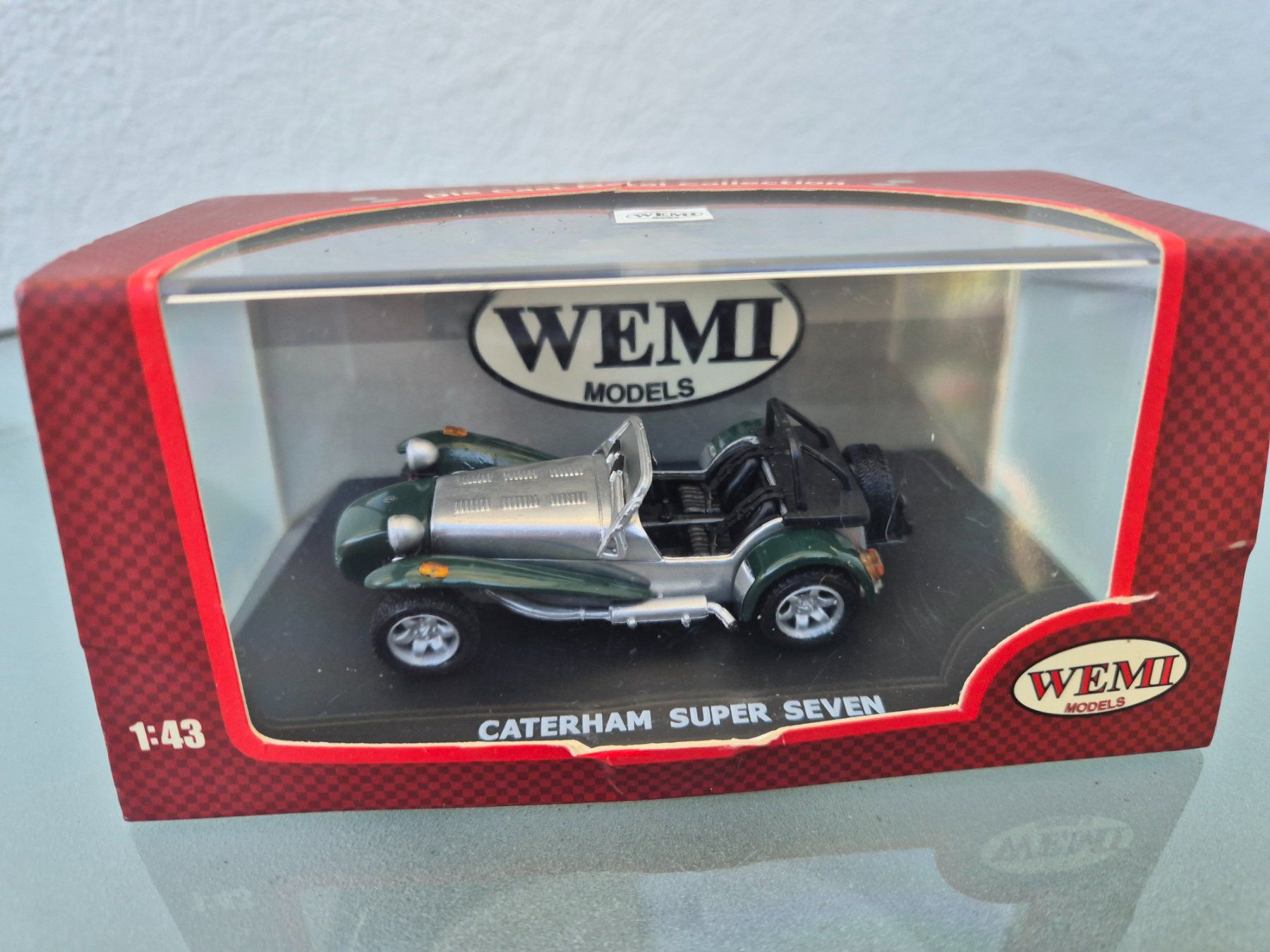 Lotus Modellini d'auto: Caterham Lotus super Seven 1:43. – Nuovo (secondo la descrizione) da Oberbuchsiten venduto da laffite54