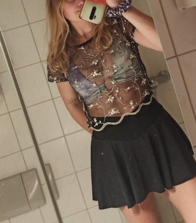 Bershka Tops: Festival-Top, Gr. S, NEU, 5 Stk. – Neuf avec emballage d'origine à Brüttisellen par nic_xm7s 4