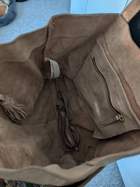 Borse da donna: Accessoireize Tasche Leder Beuteltasche Henkeltasche . – Usato da Konolfingen venduto da Honey870 4