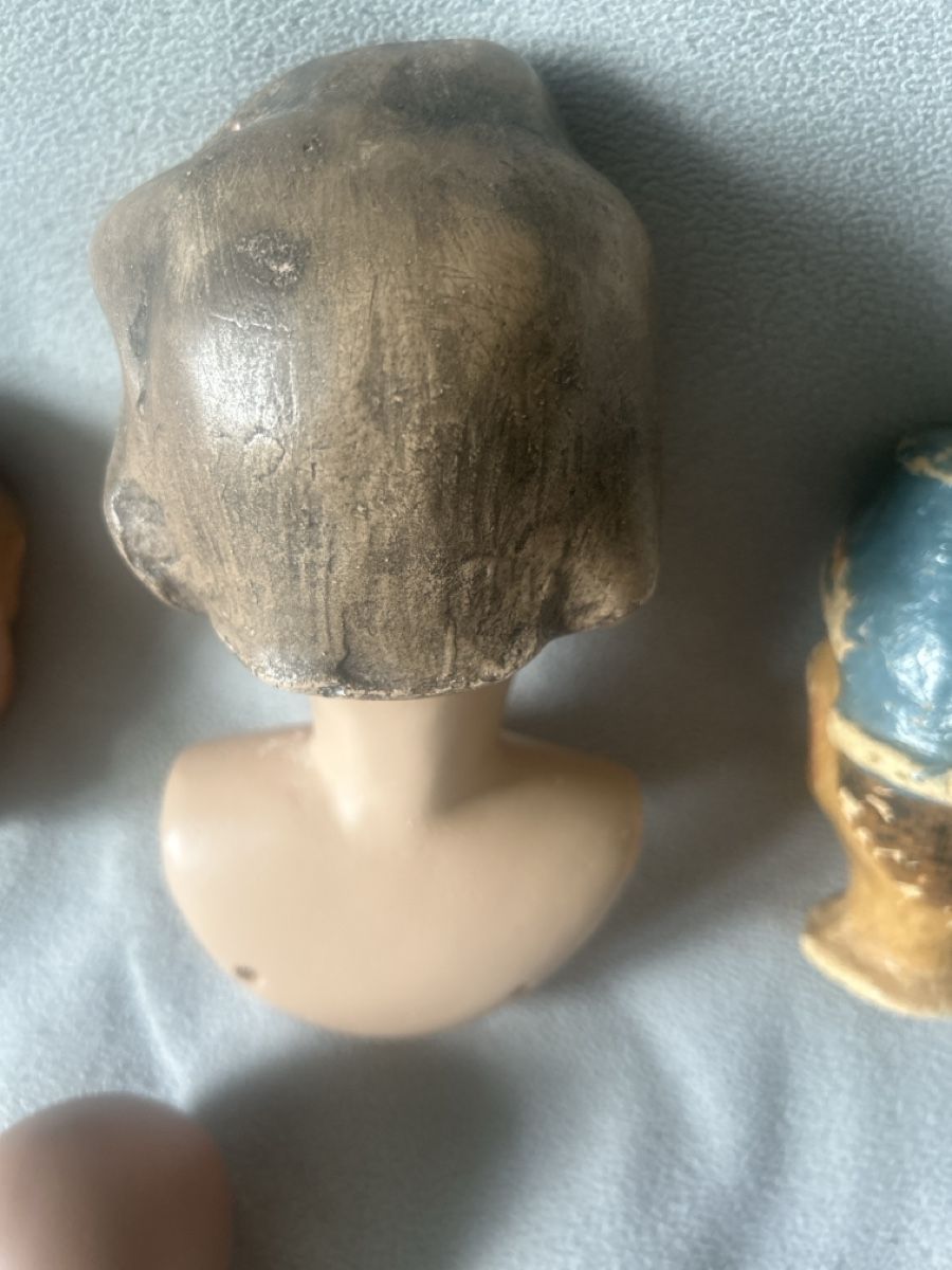 Bambole: 4 alte Puppenköpfe antik – Usato da Bonstetten venduto da Ebano- 6