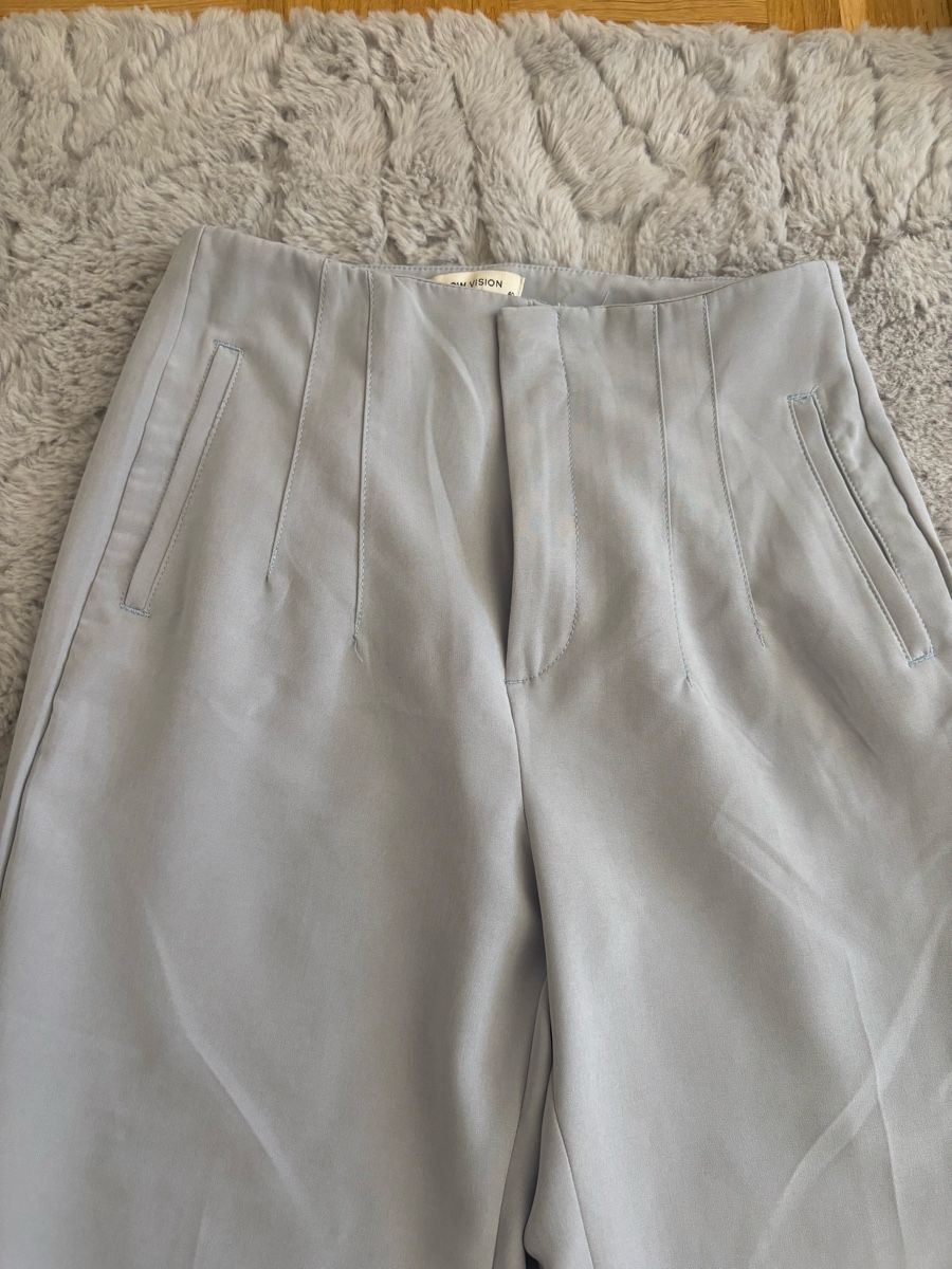 Hosen: Pantaloni / 40 – Gebraucht aus Agno von sim_xf99 1