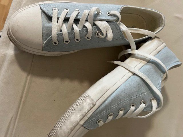 Scarpe da donna: Sneakers Damen – Usato da Dietlikon venduto da Cam0