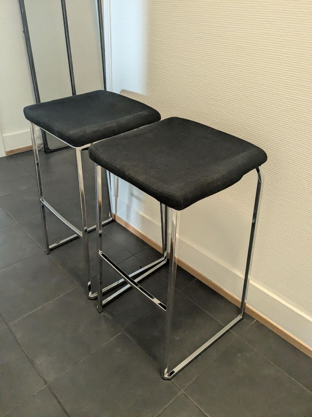 Hocker: Tabourets de bar – Gebraucht aus Lausanne von sar_8z7x 1