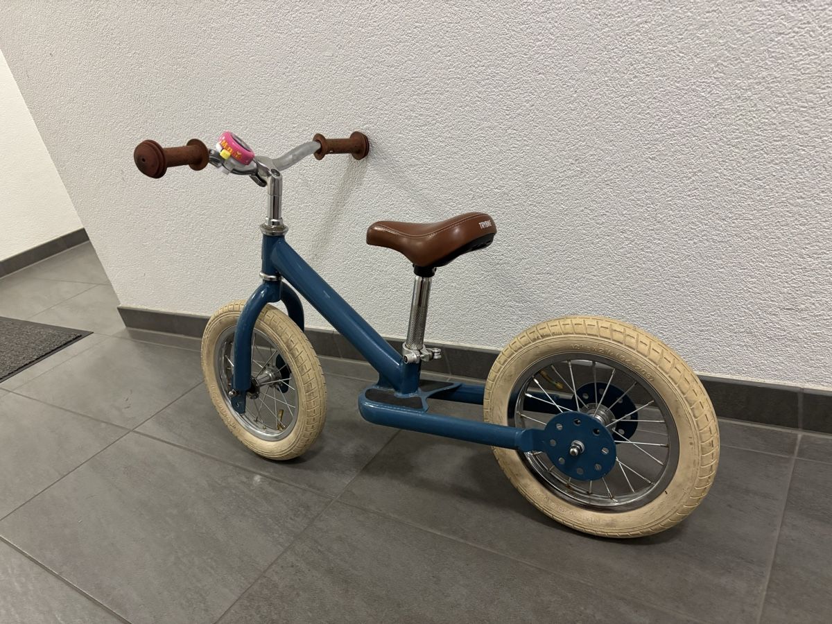 Veicoli per bambini: Trybike blau ab 1.- – Usato da Kallnach venduto da Chaesi89 1