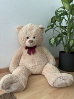 Teddybär beige mit Schleife, gross, sehr guter Zustand
