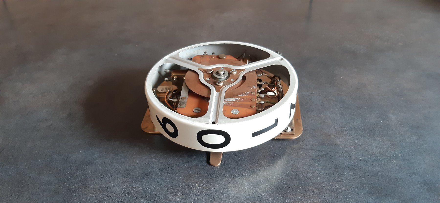Flipperkästen: Flipperkasten - Compteur EM de Gottlieb - HUNDREDS UNIT – Gebraucht aus St-Maurice von Pwillow