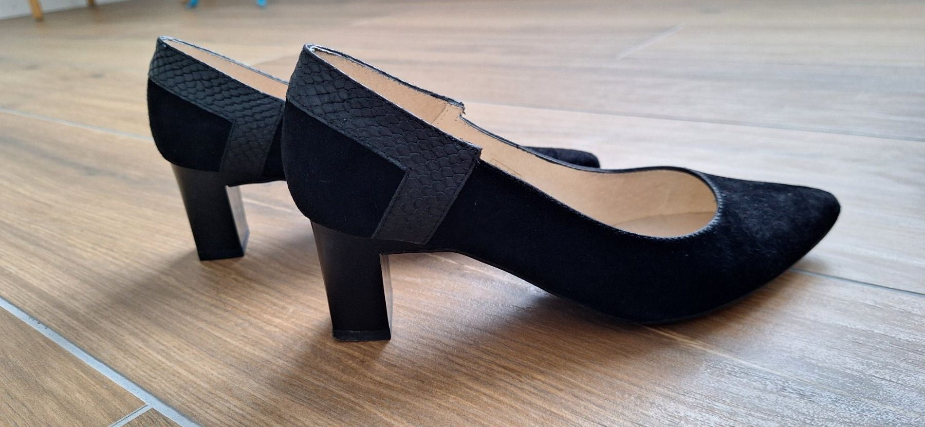 Damenschuhe: Pumps, Leder, Marke ZIGN, Grösse 35 – Gebraucht aus Stans von Acnml 1