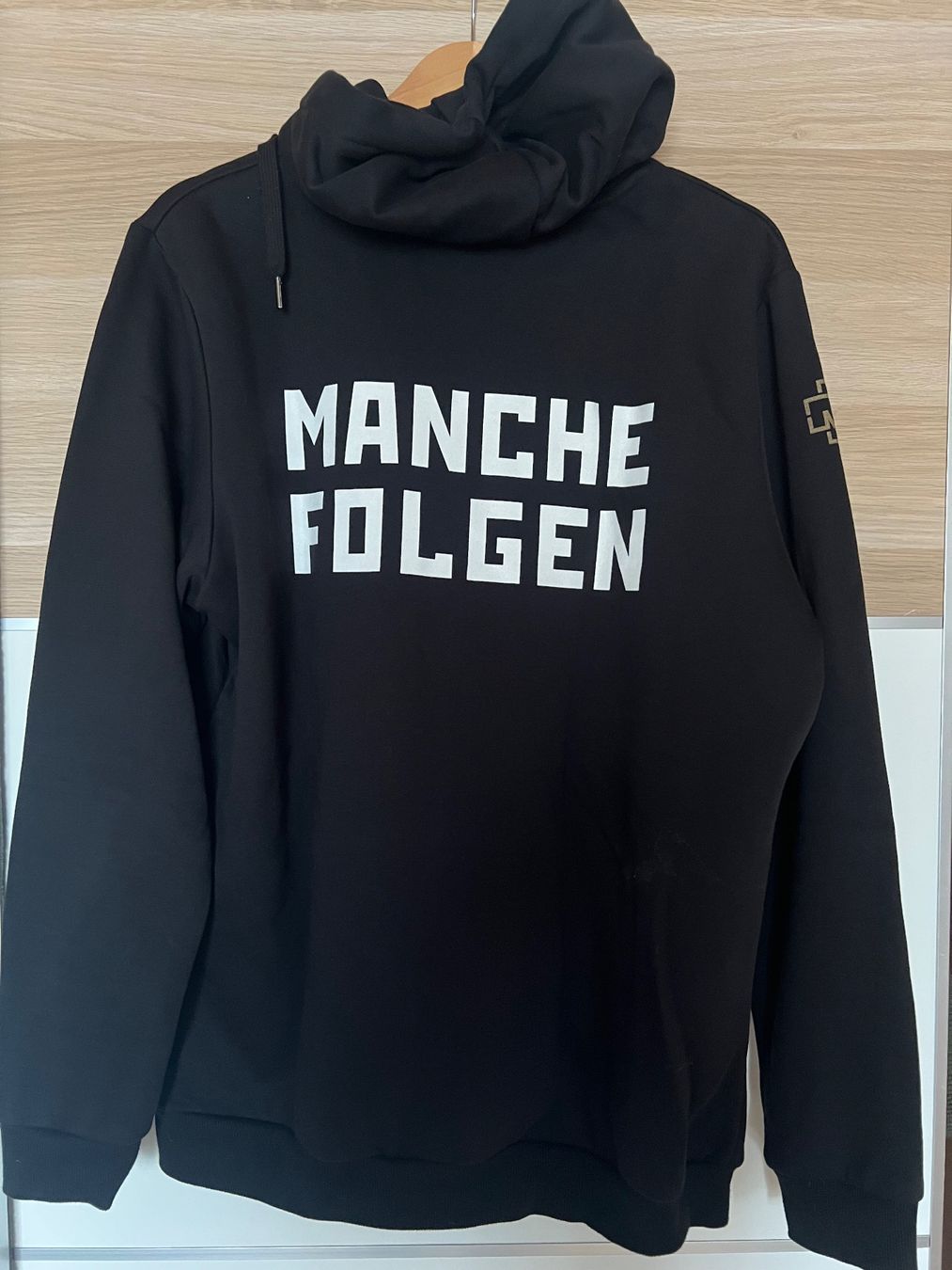 Pulls & Sweat-shirts: Rammstein Kapuzenpullover – Neuf (Voir description) à Schmitten FR par MrsKingKerosin 1