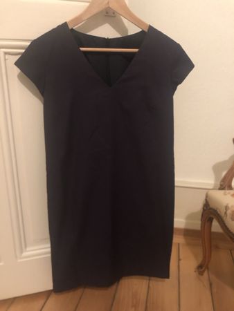 Damen Kleid dunkelblau Grösse S gut erhalten