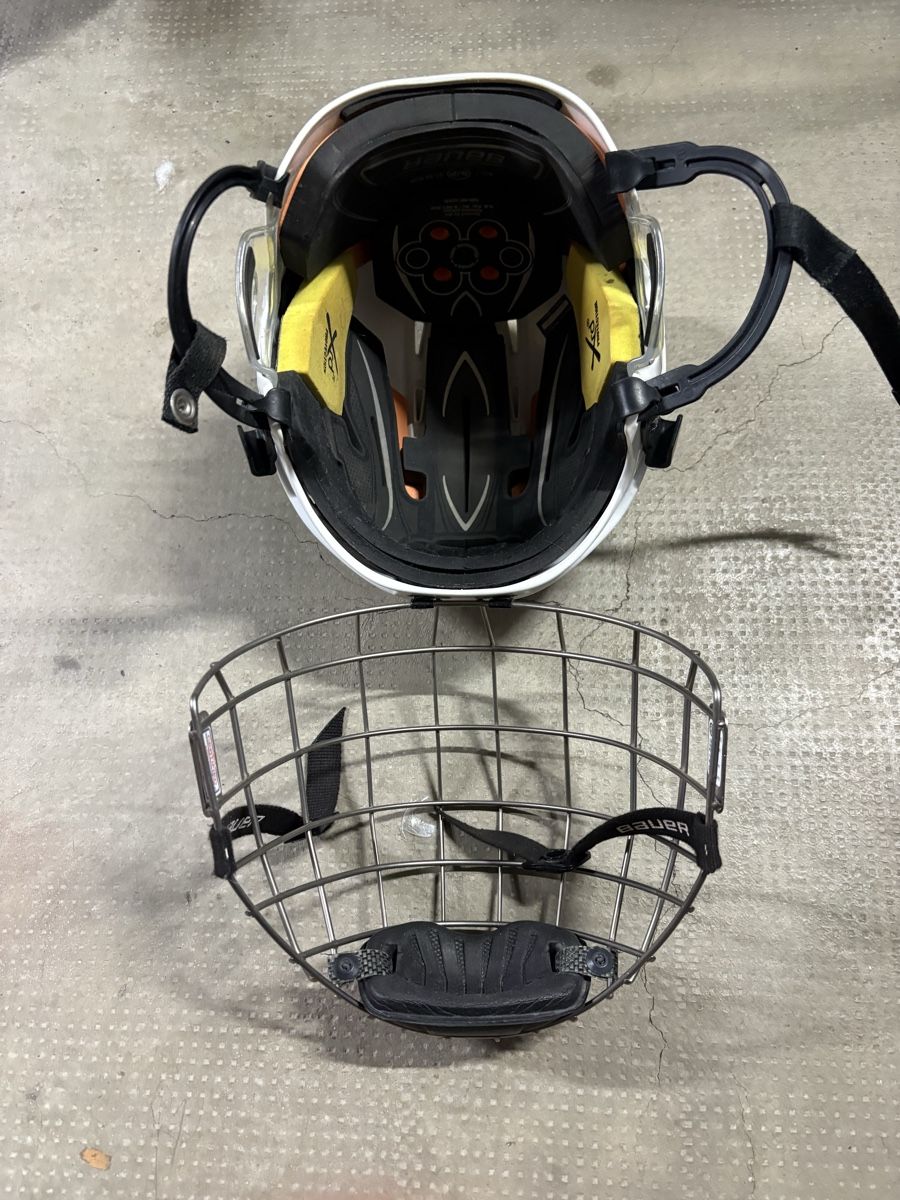 Bauer Caschi: Bauer helmet – Nuovo (secondo la descrizione) da Martigny venduto da reu_t2ln 4