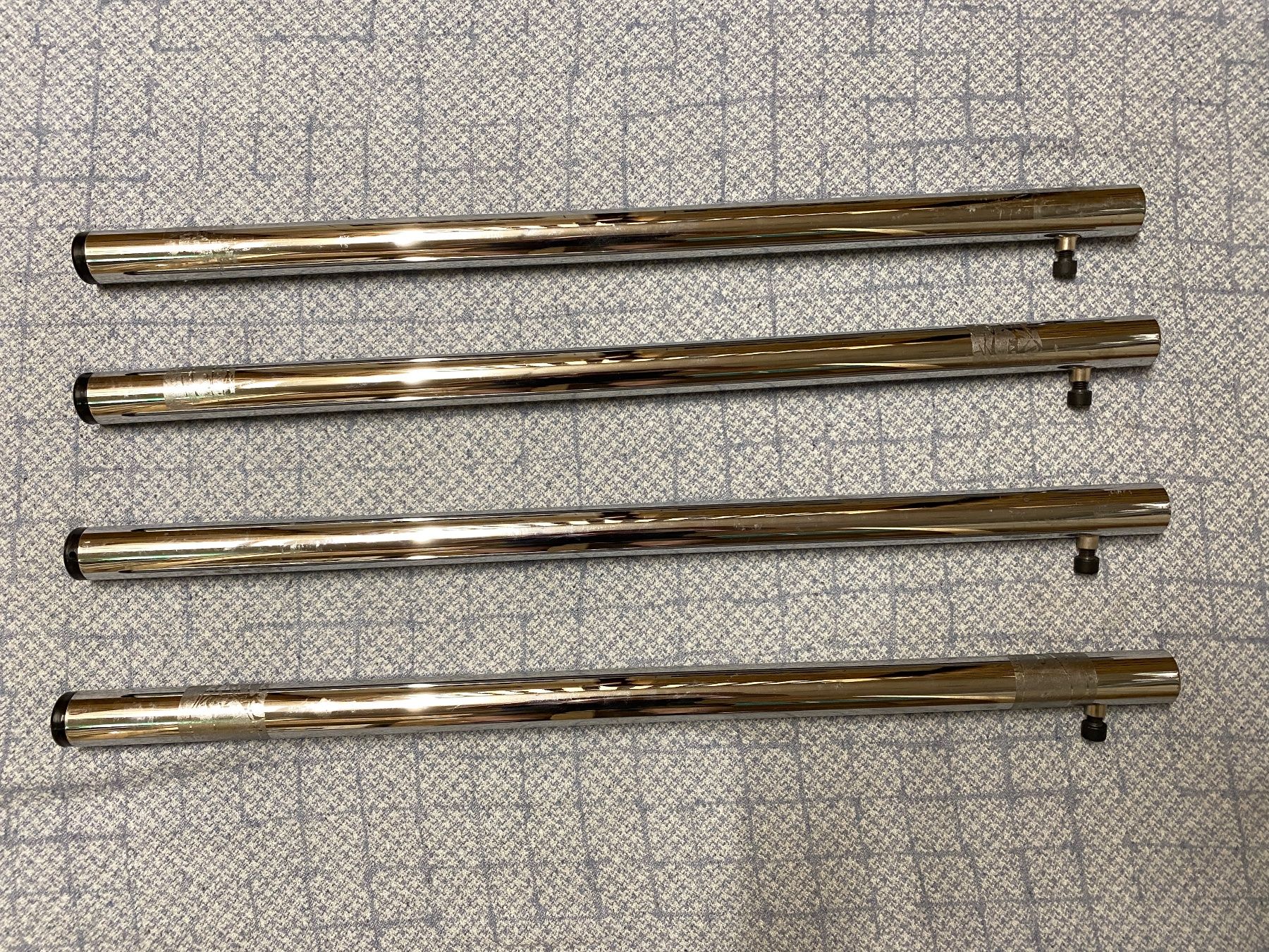USM Sonstiges Mobiliar: USM Haller Tischbeine, lang 74cm – Neu (gemäss Beschreibung) aus Zürich von glufib