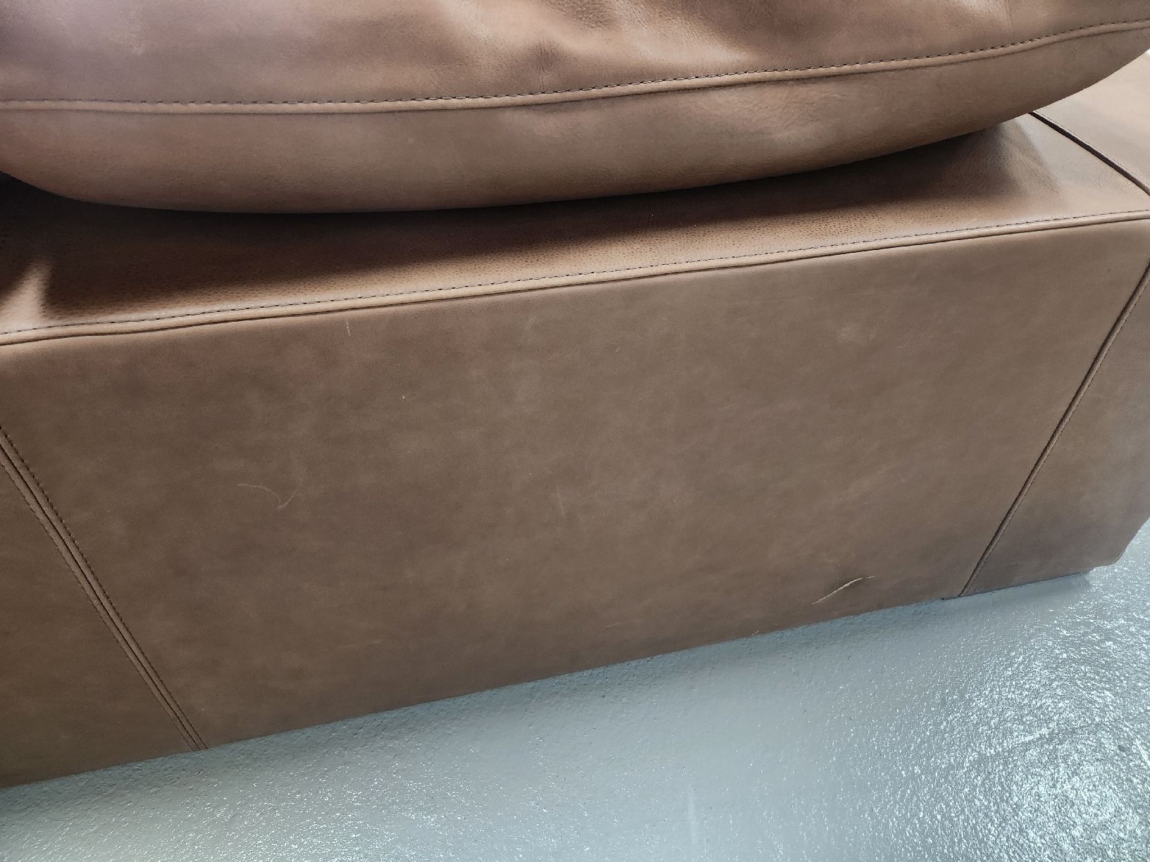 Baxter Divani: Baxter - Budapest 2-Sitzer-Sofa by Paola Navone – Usato da Nijmegen venduto da HermsenDesign 5