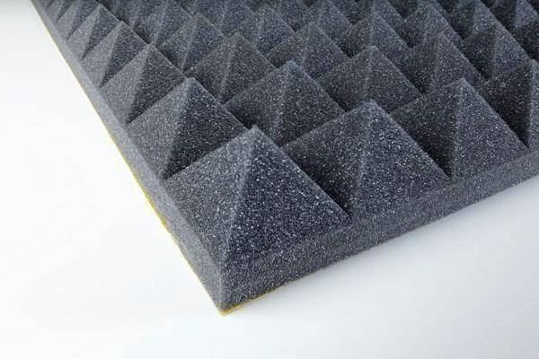 Sonstiges Zubehör: Pyramidenschaumstoff PU 5 cm selbstklebend – Neu und originalverpackt aus Sta. Maria VM von ewosswissgmbh
