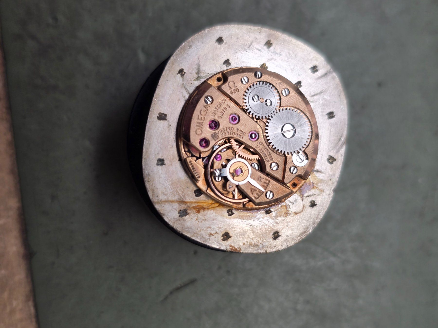Omega Montres: Mouvement Omega 620 – Défectueux à Tramelan par Nirdan 2