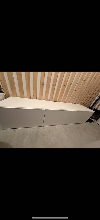 Mobili TV: IKEA Sideboard / TV-Möbel in Weiss  – Usato da Schwarzenbach SG venduto da mev_qn8f