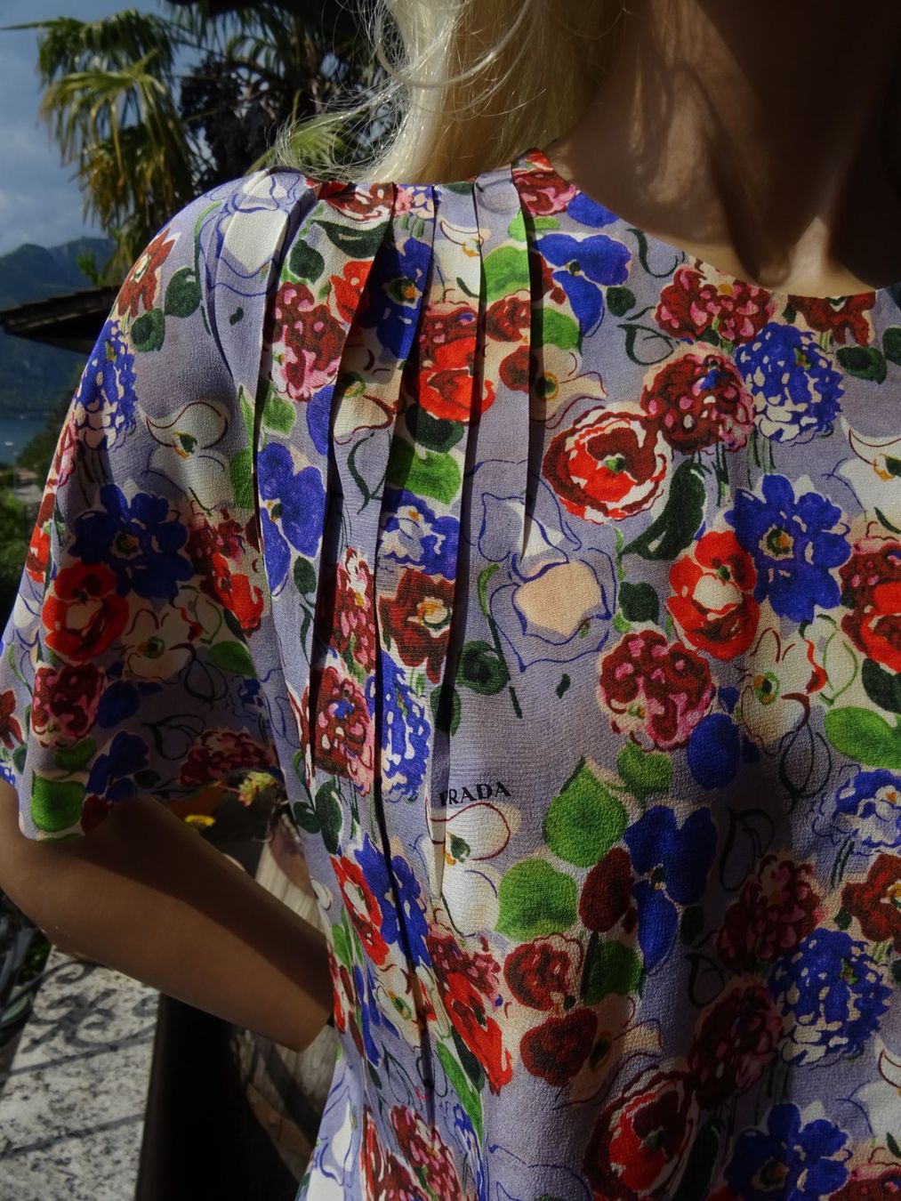 Prada Camicette: PRADA Originale e Nuova! camicetta 100% seta! taglia 40IT – Nuovo e nell'imballaggio originale da Cadempino venduto da vis_lpp9 4