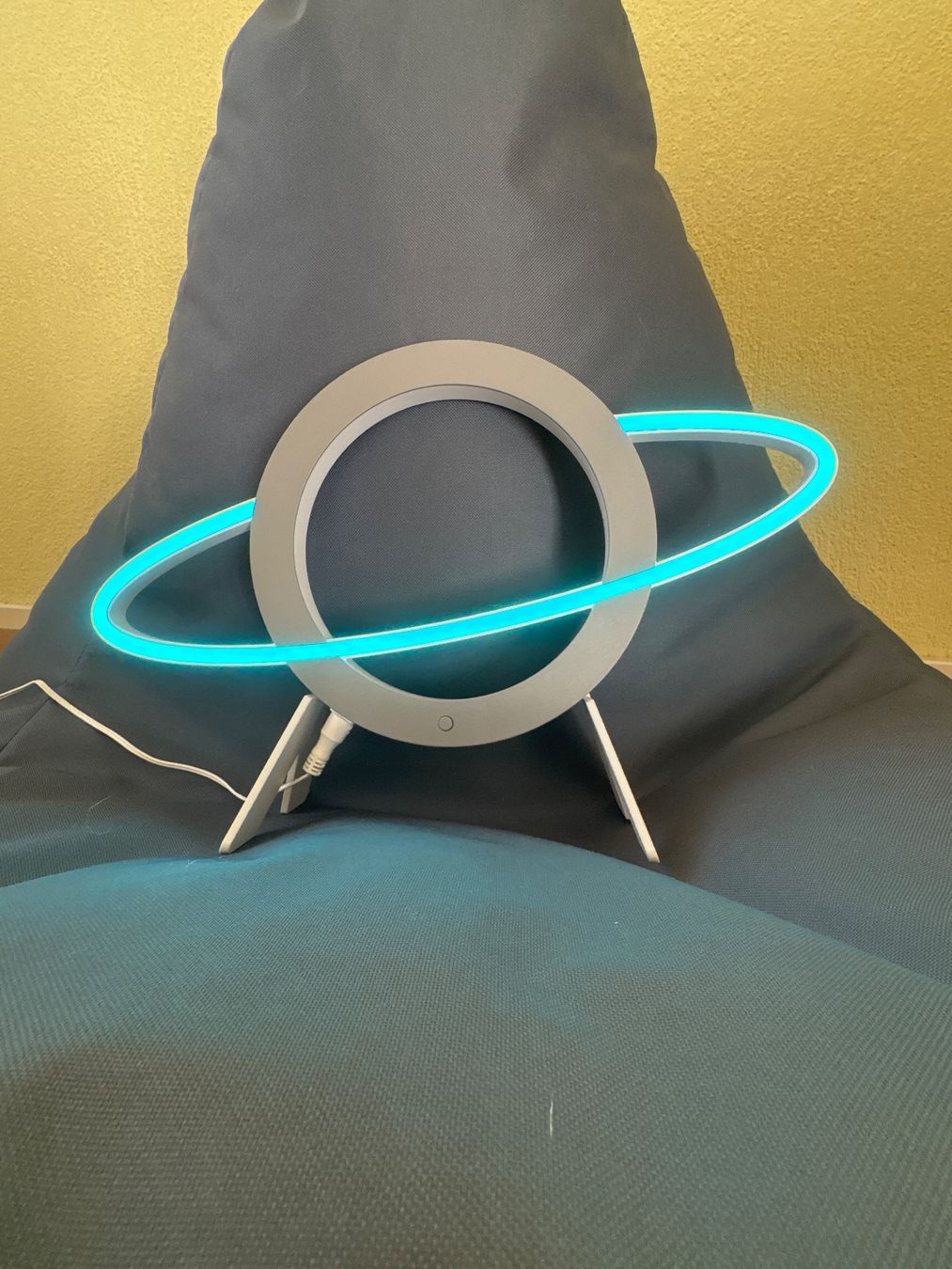 Ikea Lampade: LED Ringlampe Saturn inklusive Kabel – Usato da Meggen venduto da Sternenhi7