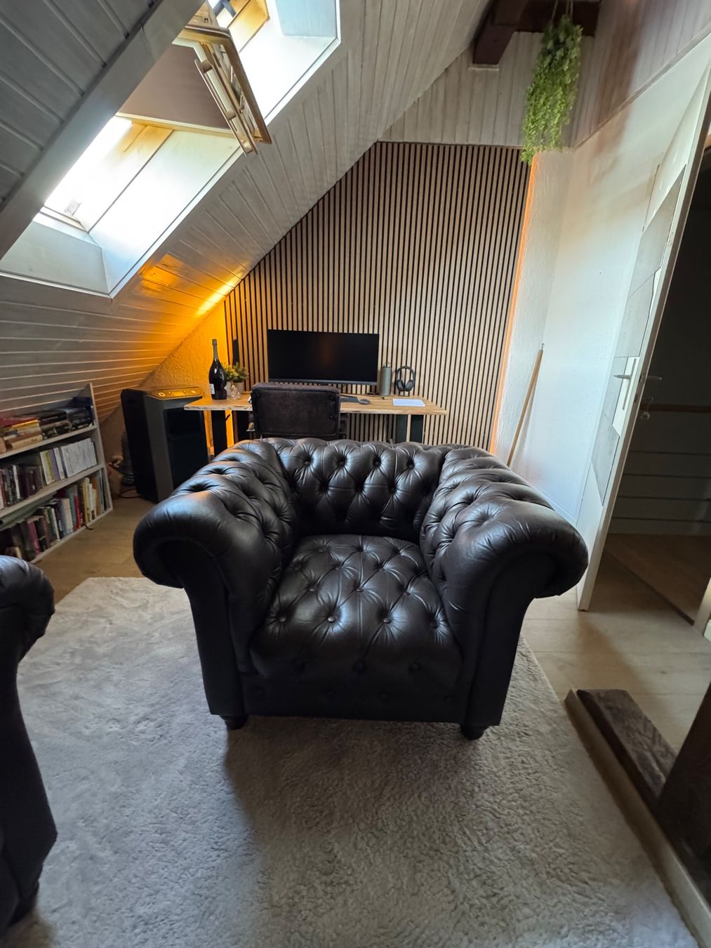 Sofas: Chesterfield Sofa-Set | 2-Sitzer + Sessel | Dunkelbraun – Gebraucht aus Aesch ZH von schimauscha 4