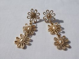 Verspielte Ohrstecker, Modeschmuck