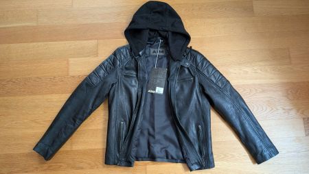 Lederjacke AIM schwarz mit Kapuze Grösse L (50) neuwertig