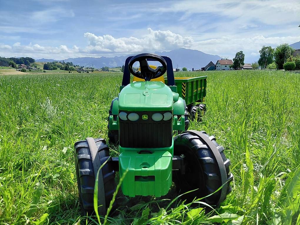 Fahrzeuge für Kinder: John Deer Traktor mit Anhänger – Gebraucht aus Wangen von Schnurrli15 1