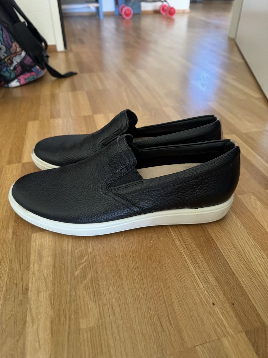 Ecco Scarpe da donna: Ecco Schlupfschuh, Leder schwarz, 41 – Usato da Riehen venduto da MsLena