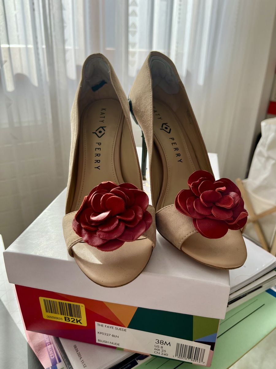 Damenschuhe: Katy Perry pumps, 38 – Gebraucht aus Claro von Gio_ggb23 2