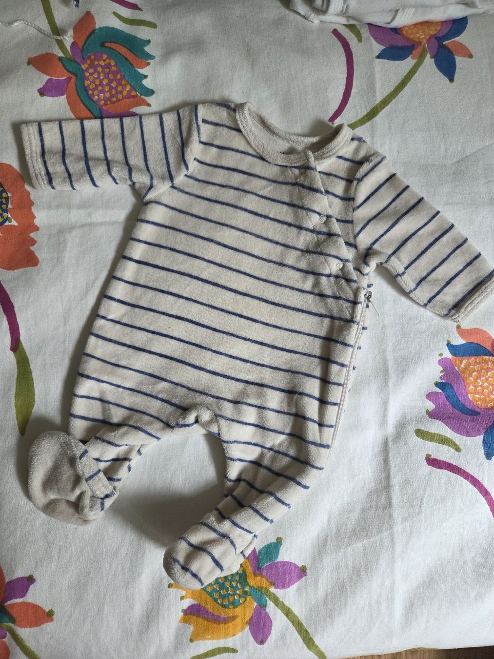 Pyjamas: cotton velvet newborn overall – D'occasion à Zollikon par Dania.Fischer