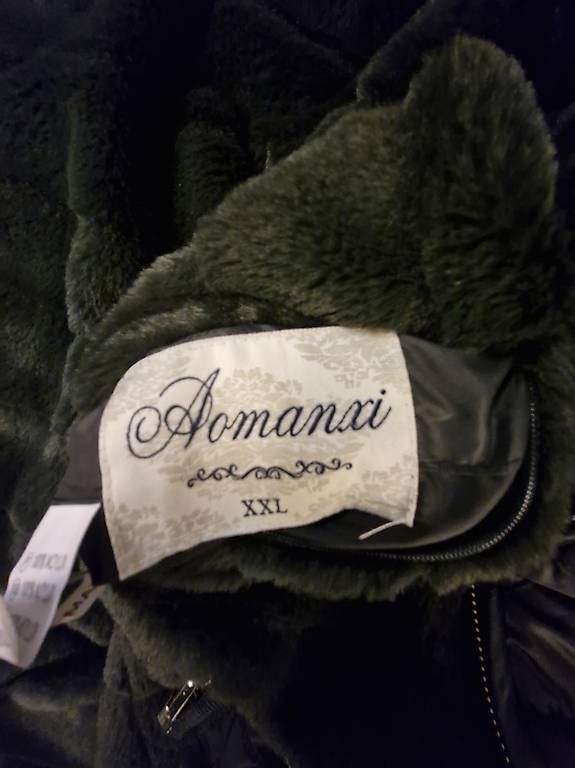 Cappotti: Manteau Aomanxi noir – Usato da Icogne venduto da chr_kpt9 2