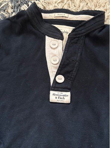 Abercrombie Maglioni & Felpe: Abercrombie & Fitch : lot 2 pulls M/L – Usato da Lutry venduto da kylab7 1