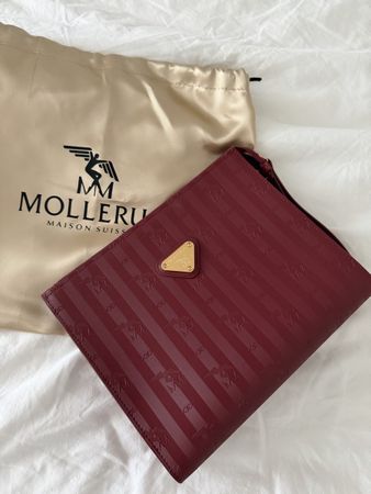 Mollerus Pouch