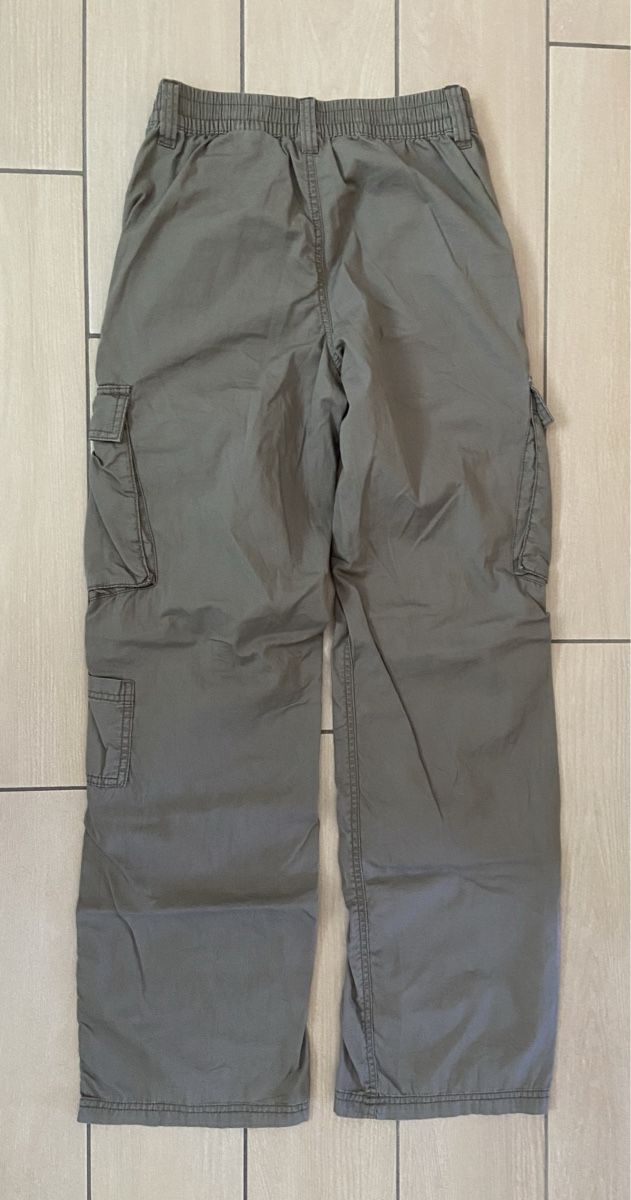 H&M Pantaloni: Pantalon cargo H&M, 32 – Nuovo (secondo la descrizione) da Moutier venduto da chicboutique 1