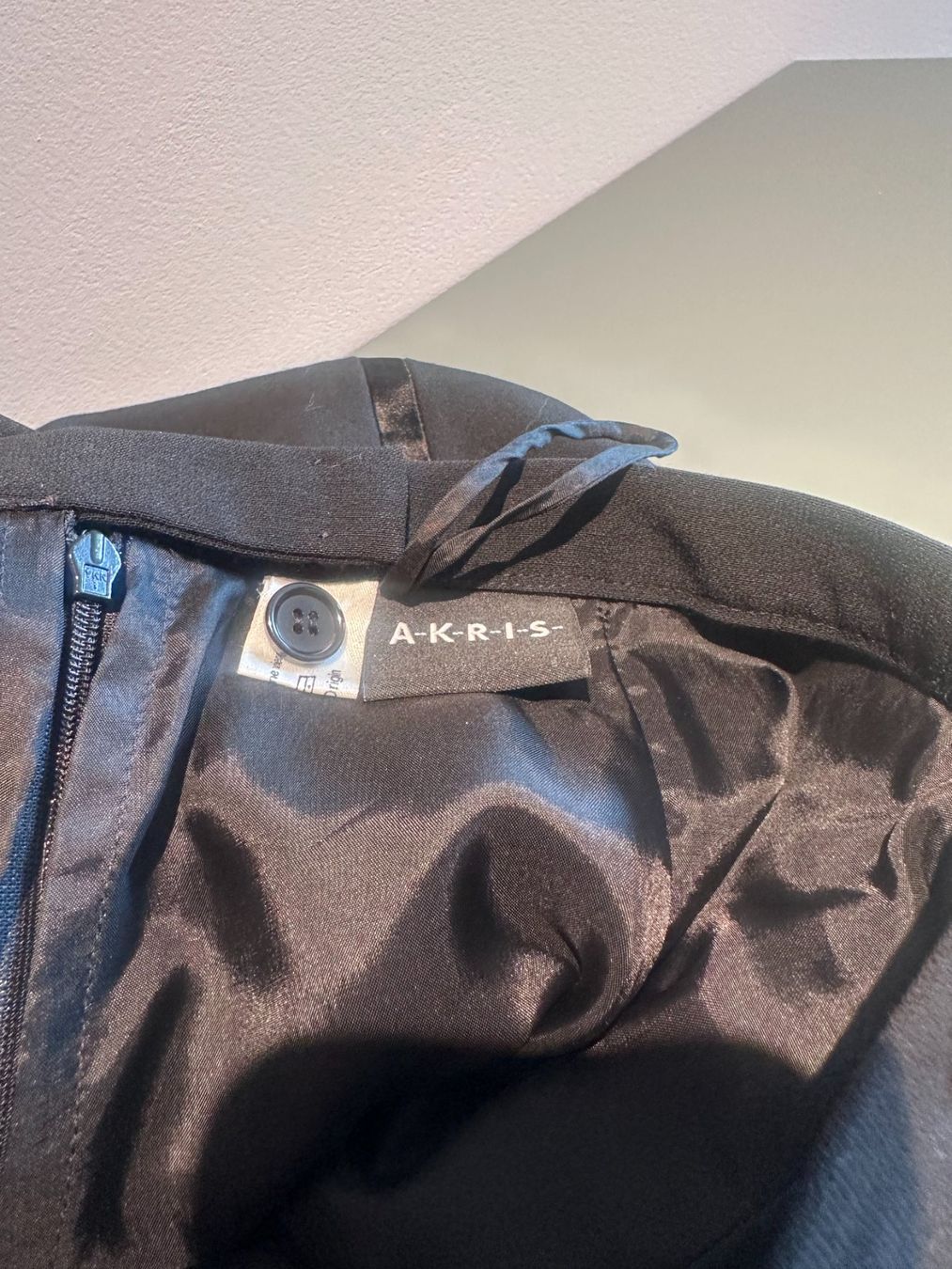 Akris Pantaloni: Akris Damenhose gr. 40 Vintage – Usato da Uitikon Waldegg venduto da roz_9tw8 3