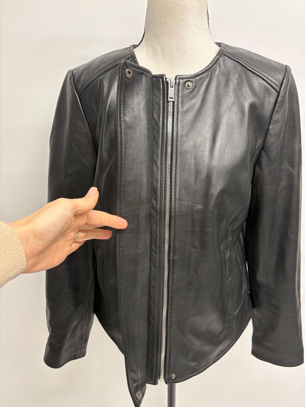 Max Mara Jacken: Weekend Max Mara Lederjacke Gr. 40 schwarz Lammnappa – Neu (gemäss Beschreibung) aus Regensdorf von secondchancefashion 3