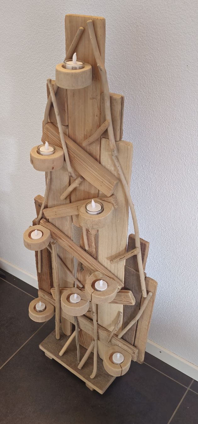 Tutte le decorazioni: Holzskulptur Deko – Usato da Staffelbach venduto da Ddado01 4