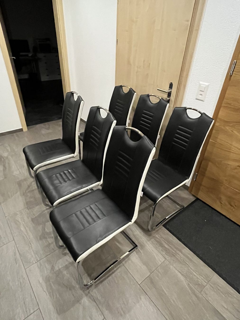 Chaises: Esszimmerstühle Freischwinger – D'occasion à Langnau i. E. par Werkla 1
