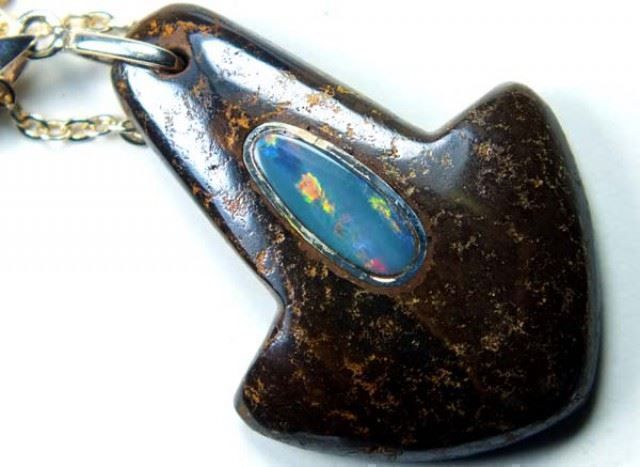 Ciondoli: Opal Halskette mit Opal-Intarsien 32Cts. – Nuovo (secondo la descrizione) da Bern venduto da Grindelwaldaus 2