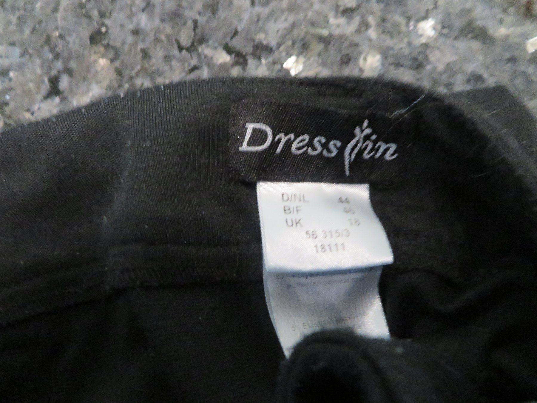 Lotti di vestiti: Hosen   Weste  T-Shirt  Jacken – Usato da Rüfenacht BE venduto da tial70 8