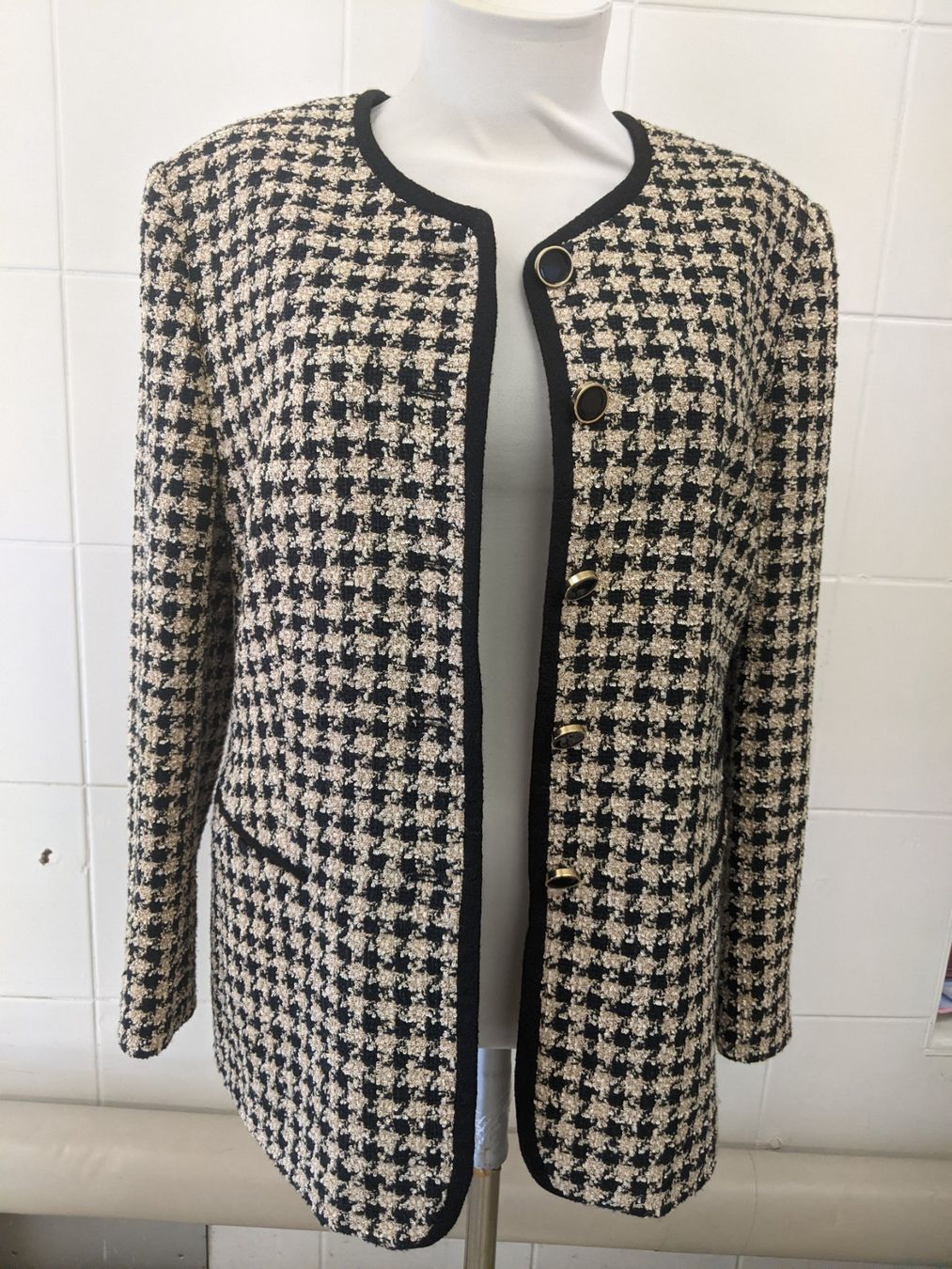 Giacche: Damen Blazer GR 40 – Usato da Langnau am Albis venduto da Judithsebi 1