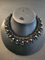 Collier Noir Tressé avec Daim et métal noir argenté / Perles