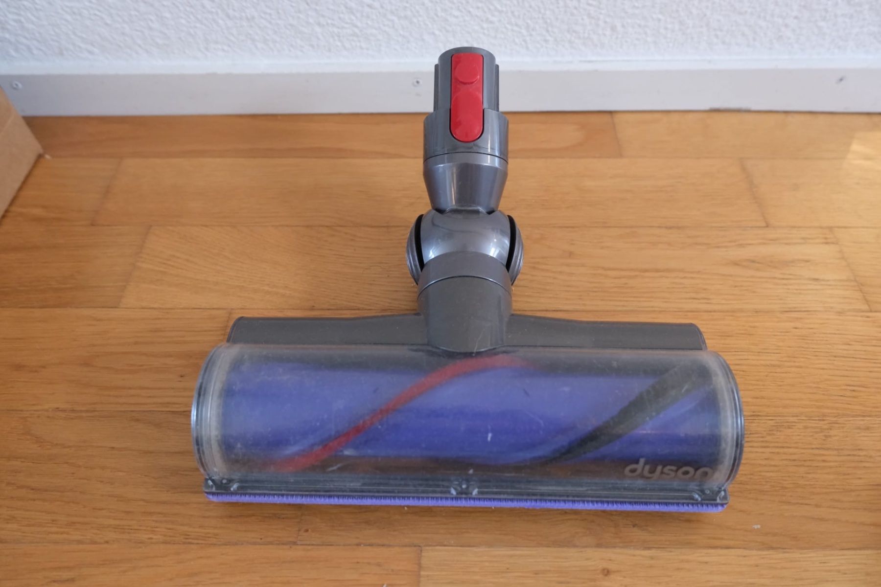 Dyson Aspirapolveri & Accessori: Gebrauchte originale Elektrobürste Dyson V7-V15 – Nuovo (secondo la descrizione) da St. Gallen venduto da lut_7fby